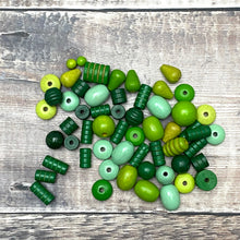 Load image into Gallery viewer, Green beads