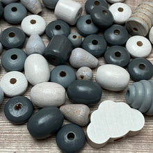 Load image into Gallery viewer, Grey beads – detail