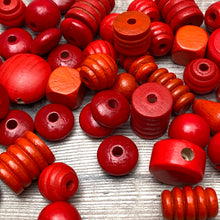 Load image into Gallery viewer, Red beads – detail