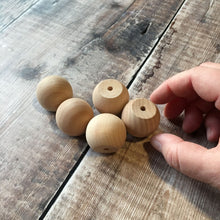 Load image into Gallery viewer, Ball door handle / wooden drawer knob - 3 cm / 30 mm diameter