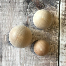 Load image into Gallery viewer, Ball drawer handles - mixed pack 3cm / 3.8cm / 4.3cm