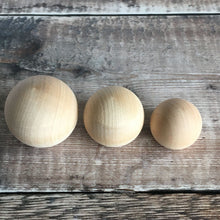 Load image into Gallery viewer, Ball door handle / wooden drawer knob - 3 cm / 30 mm diameter