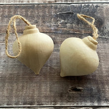Load image into Gallery viewer, Two poplar baubles