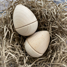Load image into Gallery viewer, 8cm beech egg closeup