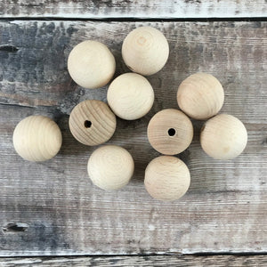 Bead - round wooden bead in beech, 3 cm / 30 mm diameter