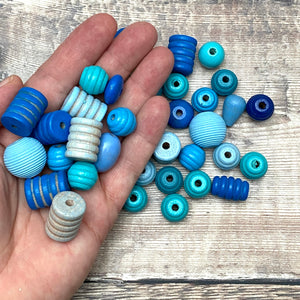 Blue beads – scale